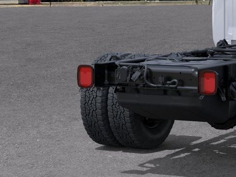 New 2026 GMC Sierra 3500 Pro w/ Convenience Package image 32