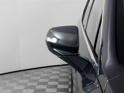 Used 2022 Cadillac XT6 Premium Luxury image 12