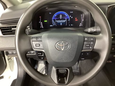 Used 2025 Toyota Camry LE FWD image 21