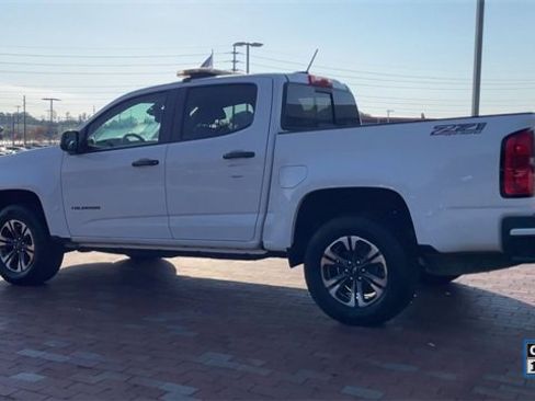 Used 2022 Chevrolet Colorado Z71 image 8