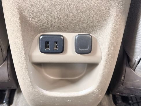 Used 2016 GMC Canyon SLE RWD image 23