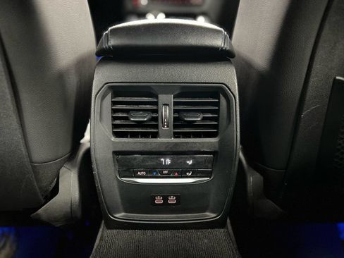 Used 2021 BMW 430i xDrive Coupe w/ M Sport Package AWD/4WD image 40
