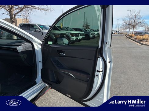 Used 2020 Toyota Avalon TRD image 16