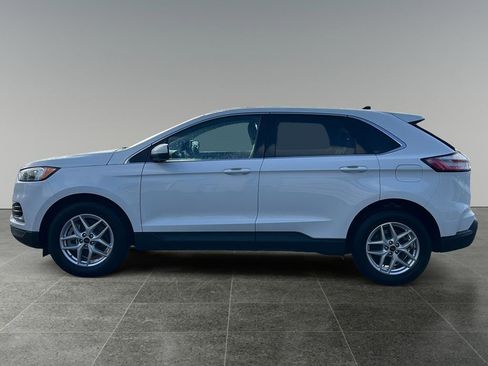 Used 2024 Ford Edge SEL image 4