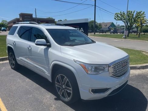 Certified 2017 GMC Acadia Denali w/ Technology Package AWD/4WD image 1