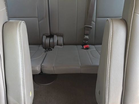 Used 2017 GMC Yukon XL Denali w/ Open Road Package RWD image 31