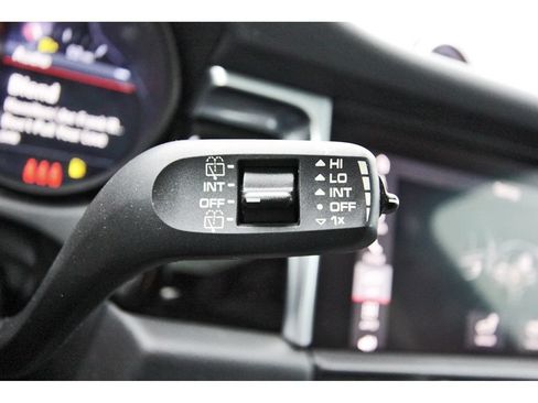 Used 2021 Porsche Macan S AWD/4WD image 19