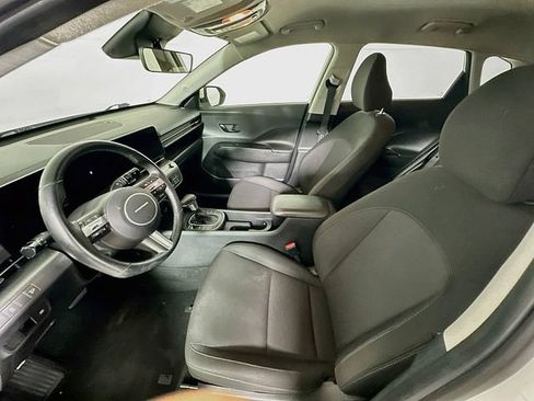 Used 2024 Hyundai Kona SEL FWD image 11