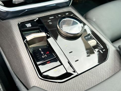 Used 2025 BMW X3 xDrive30i image 16