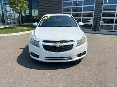 Used 2012 Chevrolet Cruze LTZ FWD image 2
