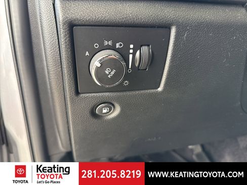 Used 2018 Jeep Grand Cherokee Laredo image 13