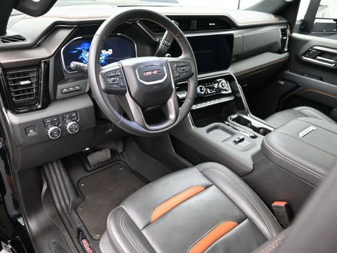 Used 2024 GMC Sierra 2500 AT4 w/ Technology Package AWD/4WD image 22