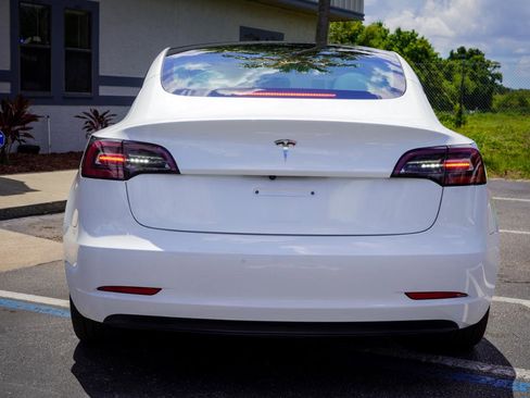 Used 2023 Tesla Model 3 Standard Range RWD image 4