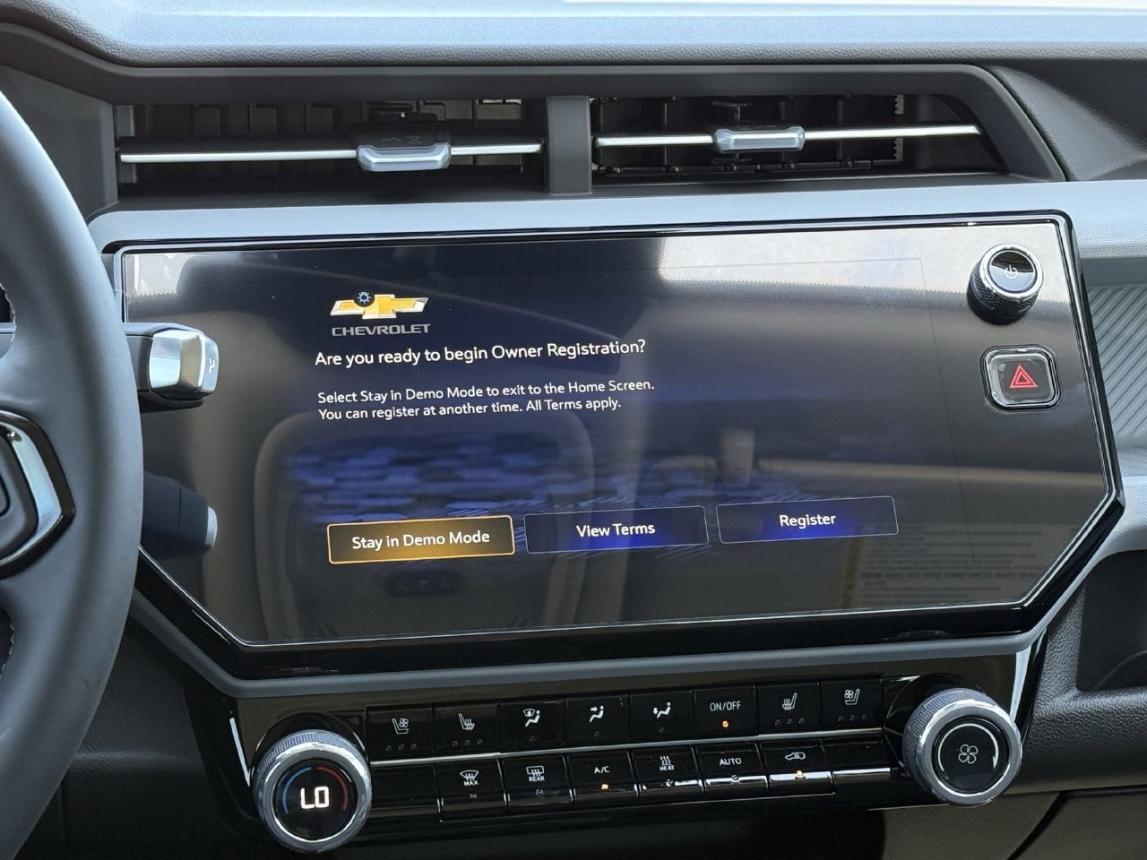 Used 2027 Chevrolet Bolt RS FWD image 15
