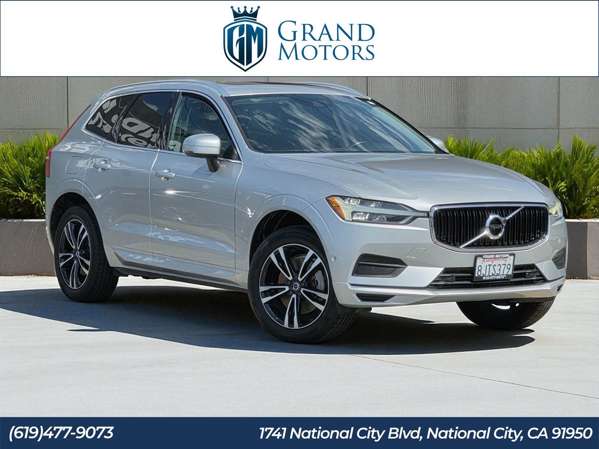 Used 2019 Volvo XC60 T6 Momentum w/ Multimedia Package AWD/4WD image 1
