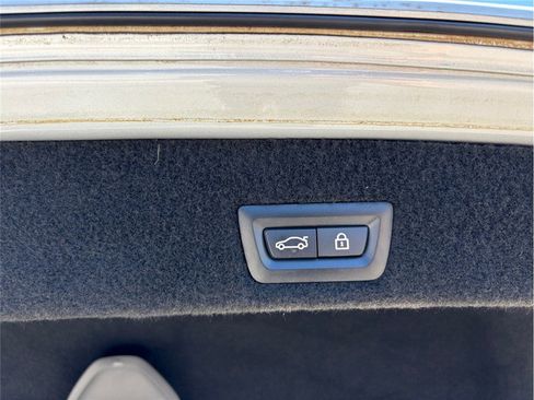 Used 2019 BMW 740i image 52