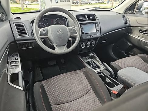 Used 2018 Mitsubishi Outlander Sport ES image 17