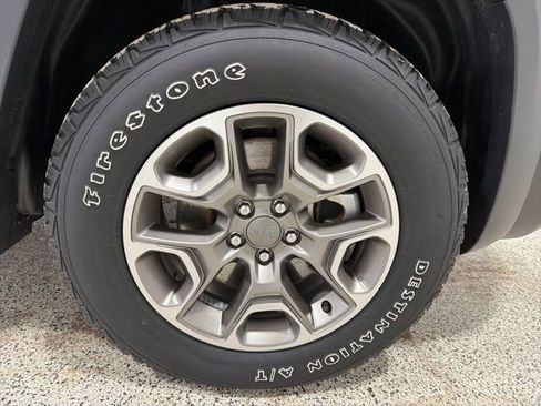 Used 2021 Jeep Cherokee Trailhawk w/ Sun, Sound & Nav Group image 42