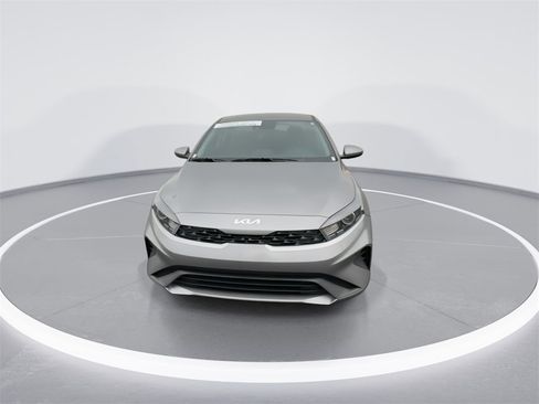 Certified 2024 Kia Forte LXS image 3