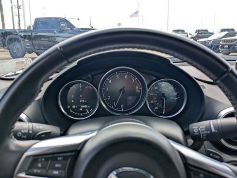 Used 2025 MAZDA MX-5 Miata RF Grand Touring RWD image 11