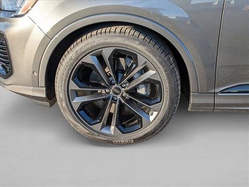 New 2026 Audi Q7 3.0T Premium Plus AWD/4WD image 10