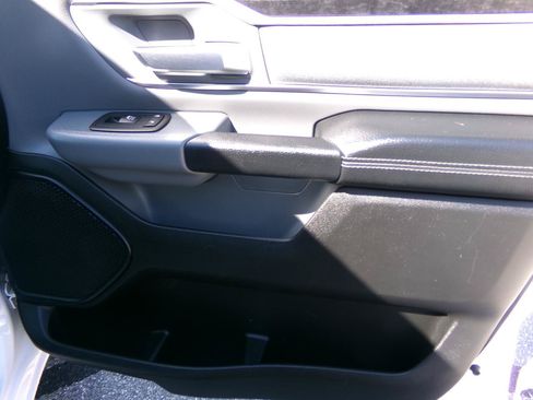 Used 2019 RAM 1500 Big Horn AWD/4WD image 29