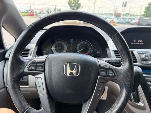 Used 2013 Honda Odyssey Touring image 17
