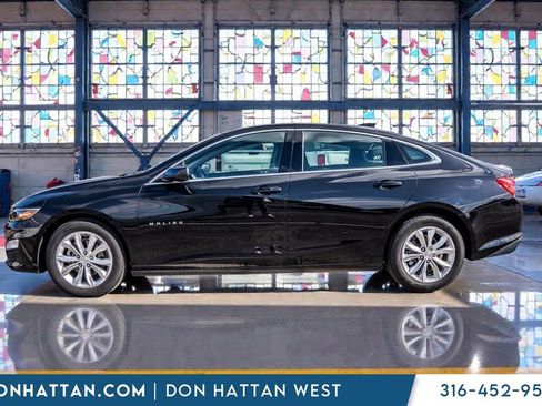 Used 2024 Chevrolet Malibu LT image 2