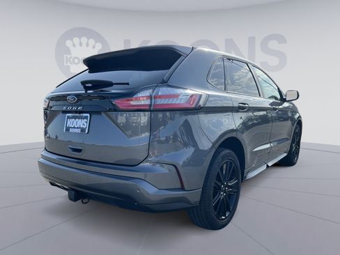 Used 2024 Ford Edge ST-Line w/ Class II Trailer Tow Package AWD/4WD image 16