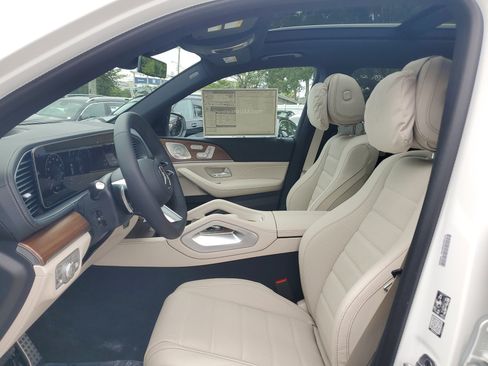 New 2026 Mercedes-Benz GLS 580 4MATIC image 24