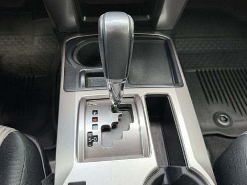 Used 2018 Toyota 4Runner SR5 RWD image 20
