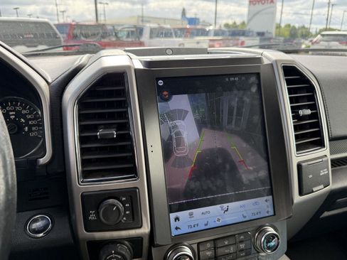 Used 2019 Ford F150 Lariat w/ Equipment Group 502A Luxury AWD/4WD image 19