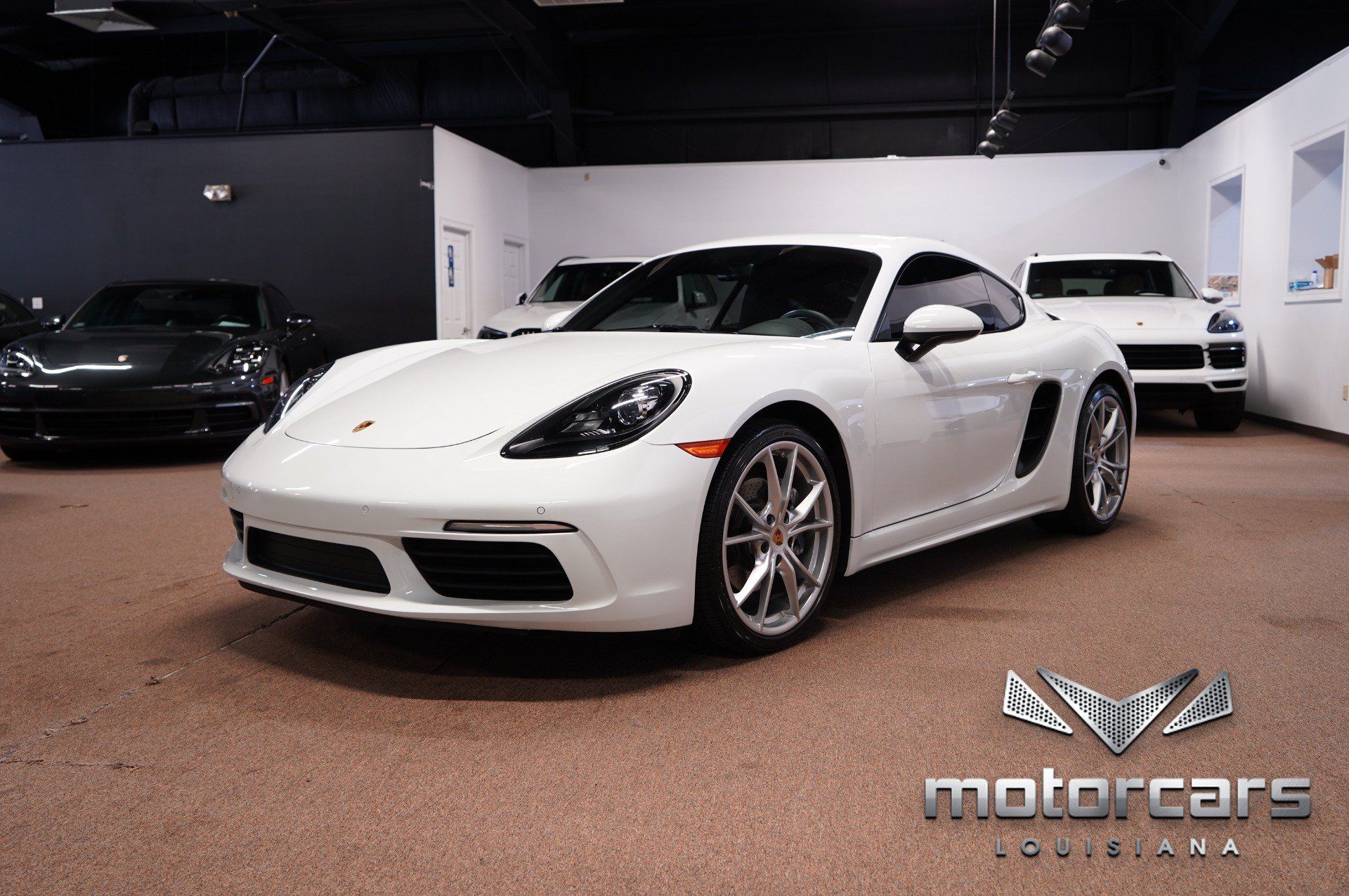 Used 2019 Porsche 718 Cayman RWD image 3