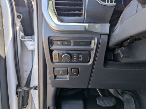 Used 2022 Ford F150 Lariat AWD/4WD image 14