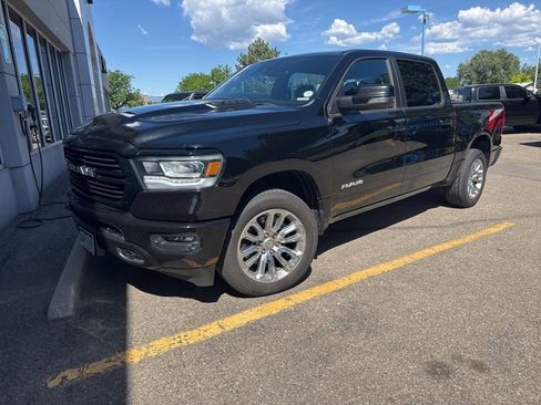 Used 2023 RAM 1500 Laramie AWD/4WD image 6