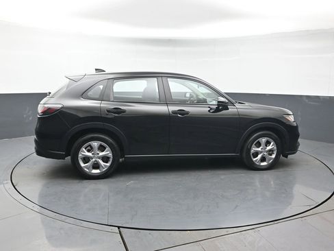 Certified 2024 Honda HR-V LX image 8