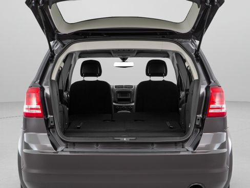 Used 2018 Dodge Journey SE w/ Popular Equipment Group FWD image 30