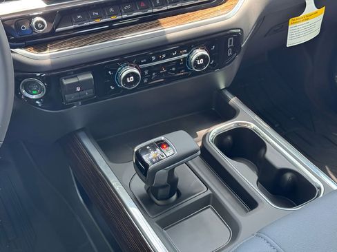New 2026 GMC Sierra 1500 Elevation w/ Elevation Premium Package AWD/4WD image 17
