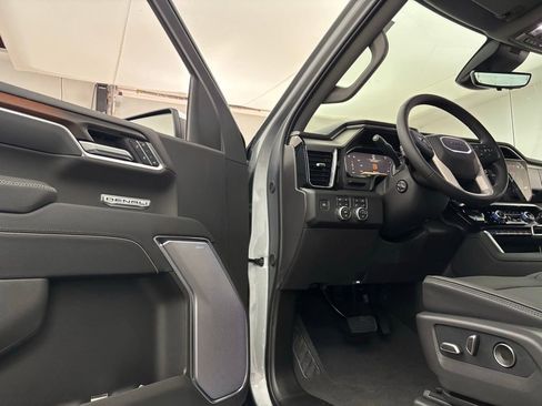 New 2026 GMC Sierra 1500 Denali w/ Denali Reserve Package image 17
