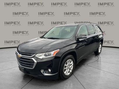Used 2021 Chevrolet Traverse LT