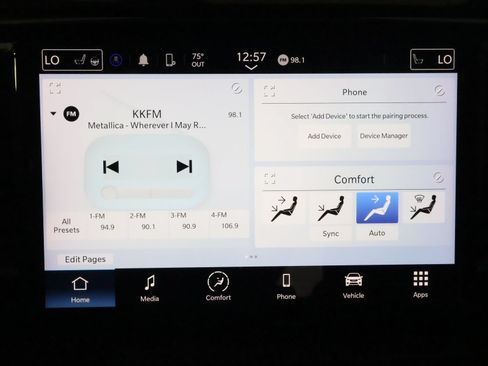 Used 2023 Chrysler Pacifica Touring-L FWD image 39