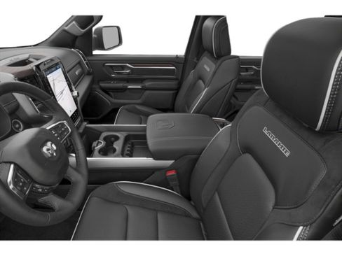 Used 2025 RAM 1500 Laramie AWD/4WD image 6