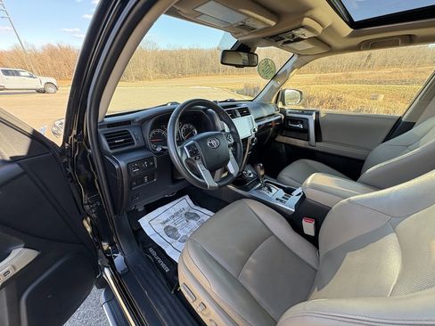 Used 2020 Toyota 4Runner Limited image 33