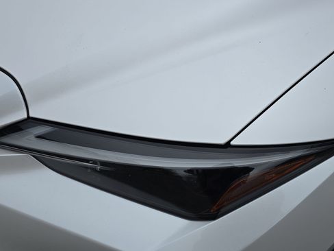 Used 2022 Lexus IS 300 w/ Premium Package image 31