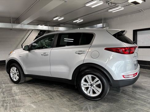 Used 2018 Kia Sportage LX AWD/4WD image 6