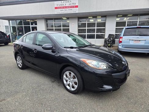Used 2013 MAZDA MAZDA3 i Sport FWD image 26