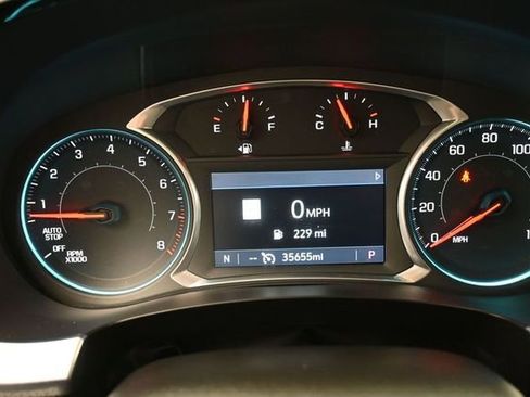 Used 2021 Chevrolet Traverse Premier w/ LPO, Floor Liner Package AWD/4WD image 9