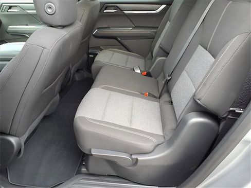 Used 2025 GMC Acadia Elevation image 18