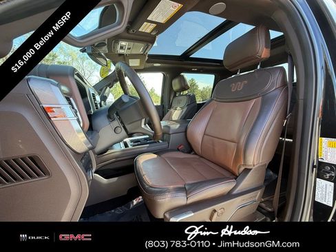 Used 2024 Ford F350 King Ranch w/ FX4 Off-Road Package image 6