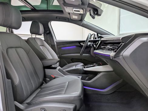 Used 2024 Audi Q4 e-tron Premium Plus image 26